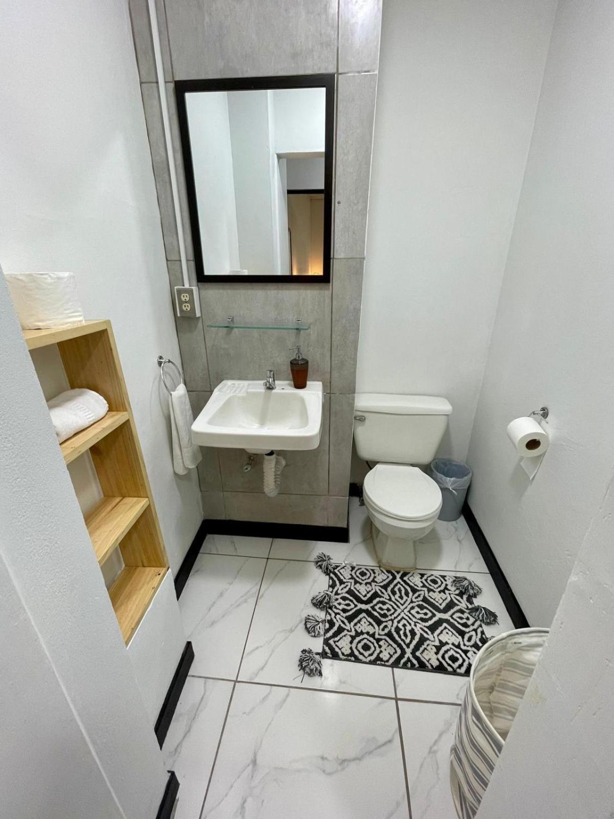 Downtown Apartment *